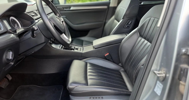 Skoda Superb cena 101900 przebieg: 177000, rok produkcji 2019 z Przemków małe 631